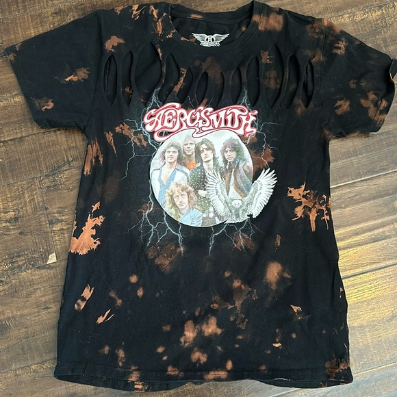 Tops - SOLD Aerosmith Custom Cut T Size M